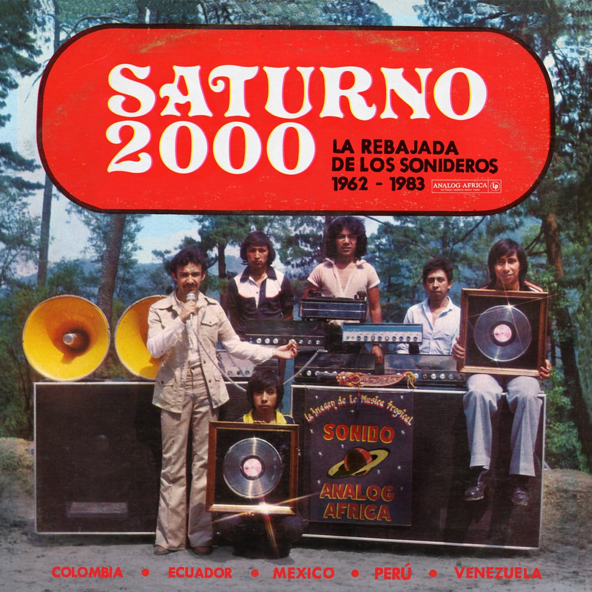 Cover art for the album Saturno 2000: La Rebajada De Los Sonideros 1962 - 1983